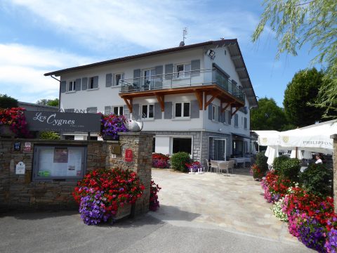 Restaurant Les Cygnes Chez Jules, Margencel, Port de Sechex